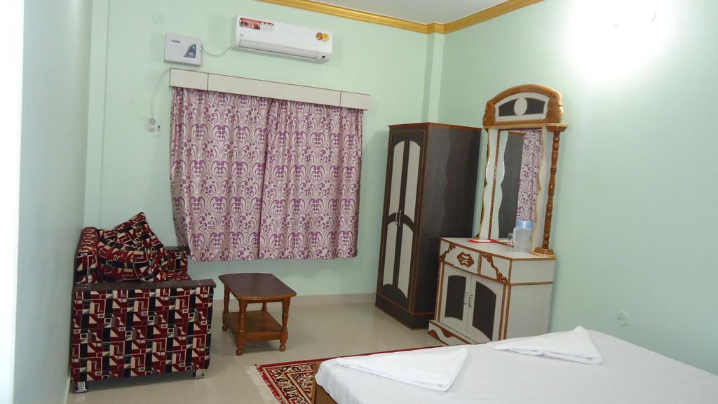 Krishna Paying Guest House Váránaszi Kültér fotó
