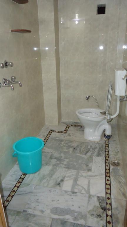 Krishna Paying Guest House Váránaszi Kültér fotó